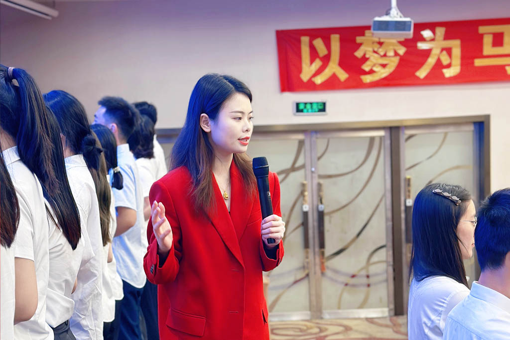 企业内训竞聘演讲现场